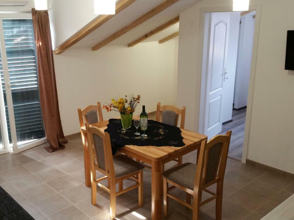 Apartmani Marijana Šibenik Exteriör bild