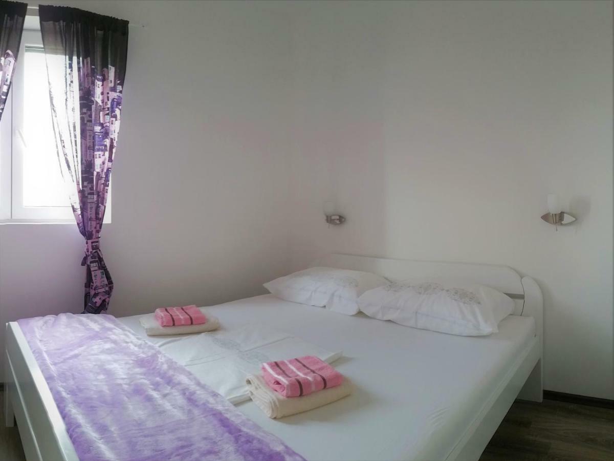 Apartmani Marijana Šibenik Exteriör bild
