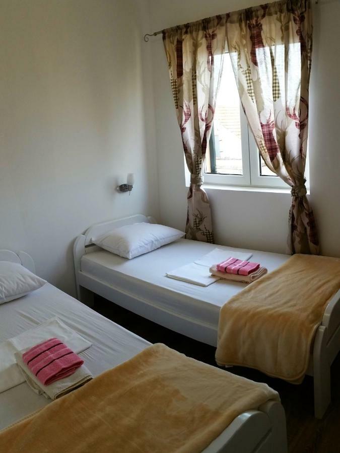 Apartmani Marijana Šibenik Exteriör bild